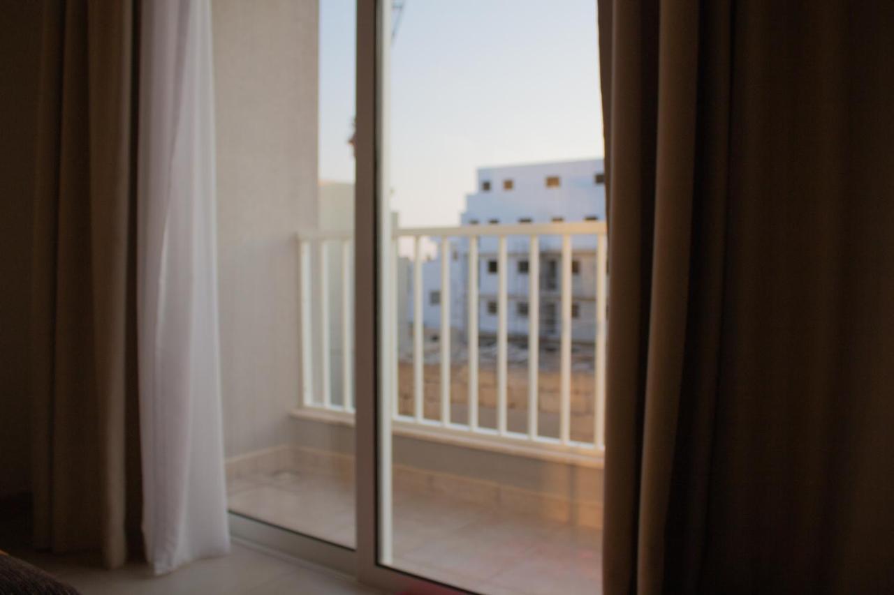 2 Bedroom Apartment Close To City Centre Tas-Sienja Екстер'єр фото