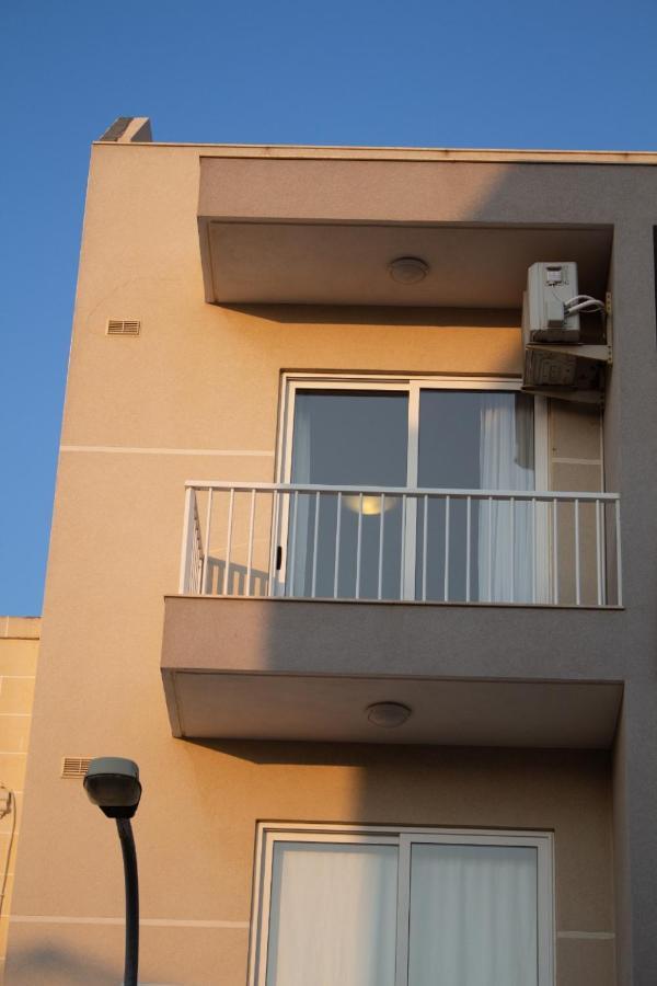 2 Bedroom Apartment Close To City Centre Tas-Sienja Екстер'єр фото